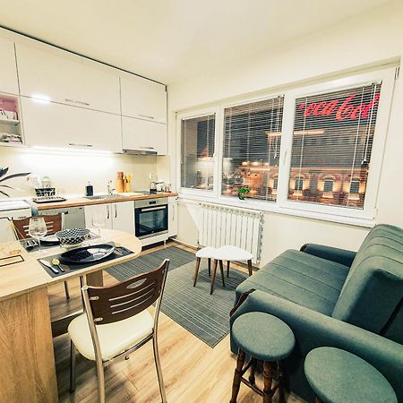 Rooftop Apartment At Mainsquare スコピエ エクステリア 写真