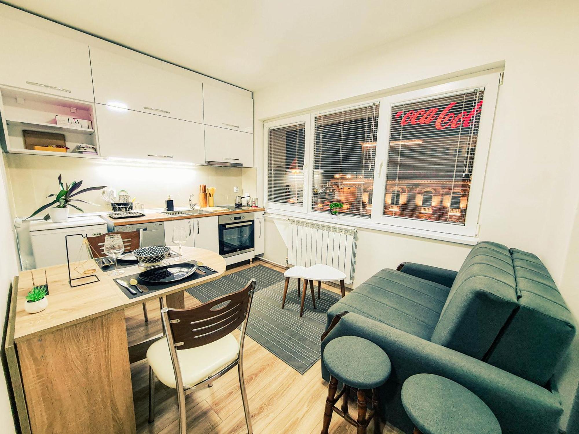 Rooftop Apartment At Mainsquare スコピエ エクステリア 写真