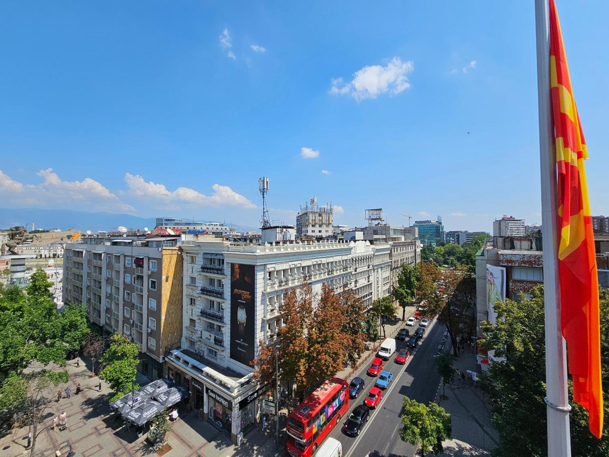 Rooftop Apartment At Mainsquare スコピエ エクステリア 写真
