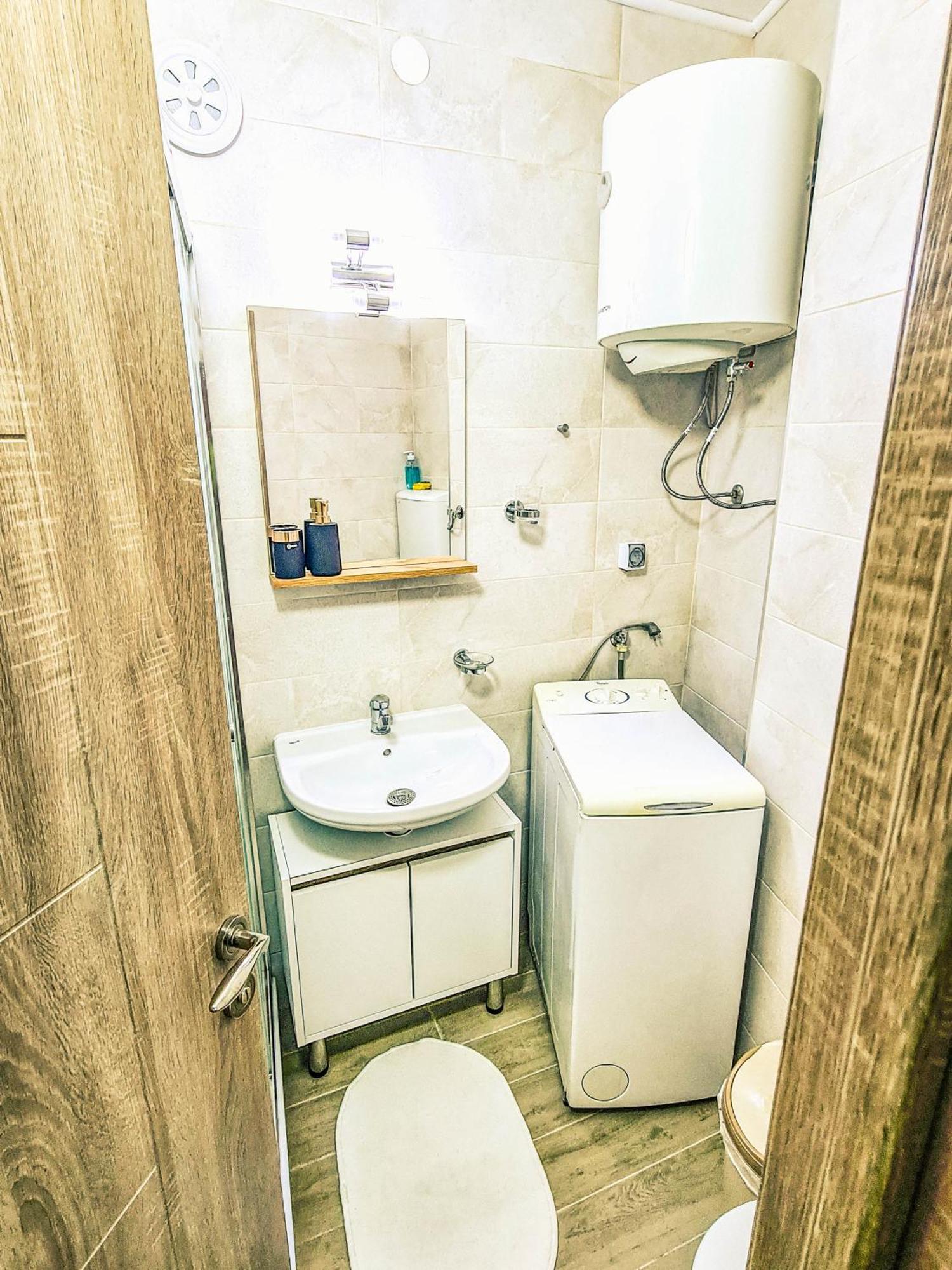 Rooftop Apartment At Mainsquare スコピエ エクステリア 写真